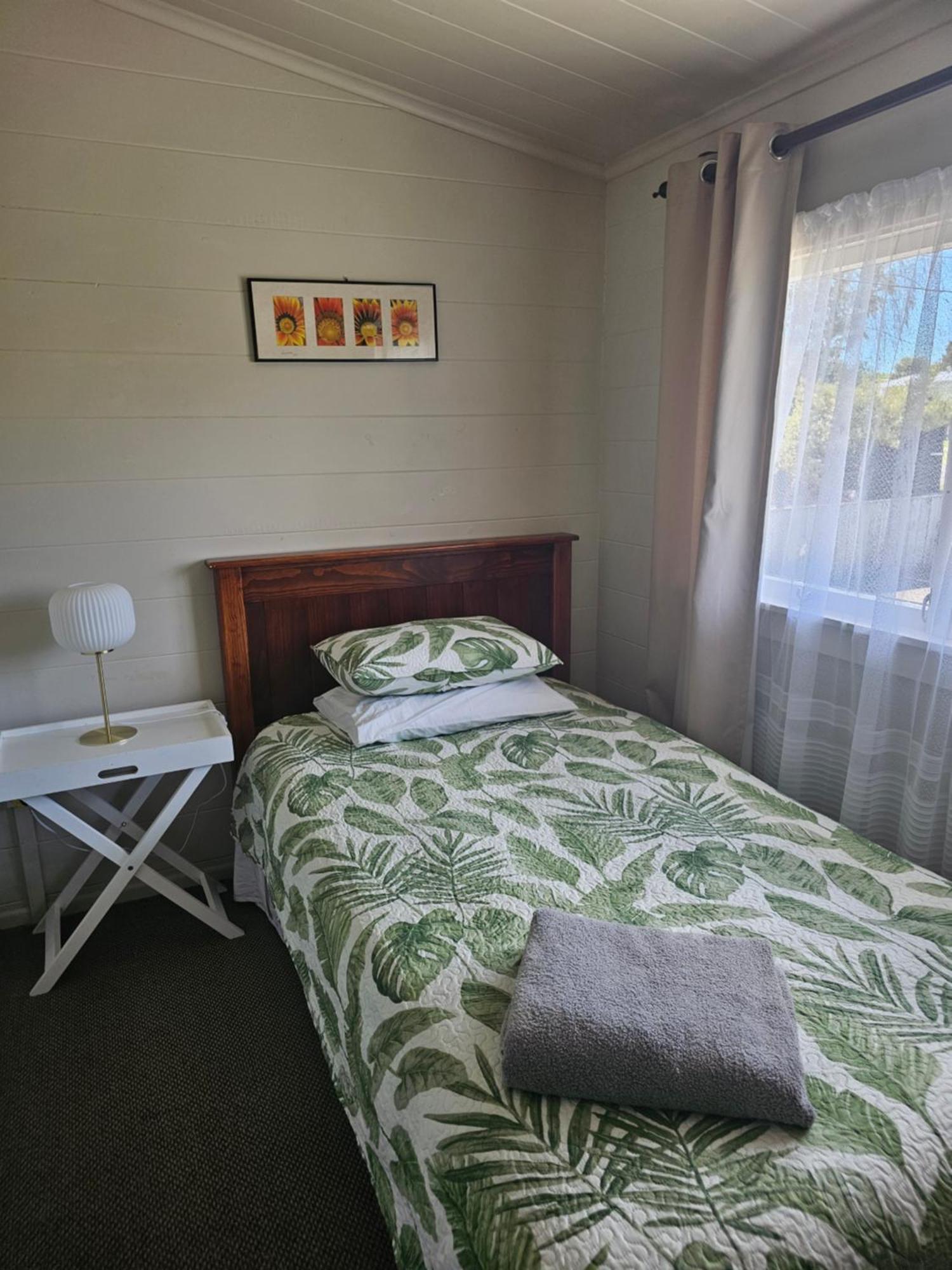 Cosy Lockwood In Town Vila Taupo Exterior foto