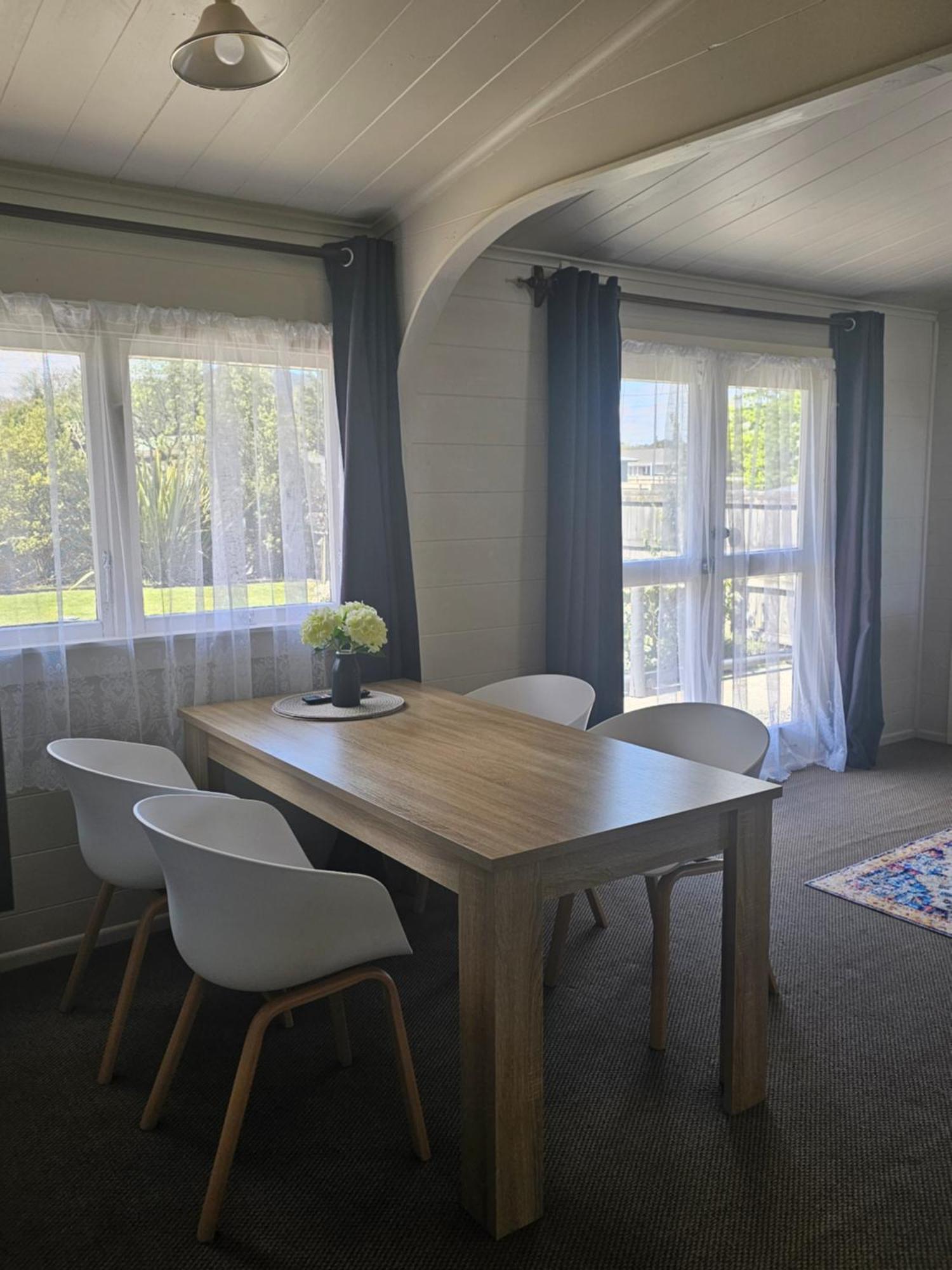 Cosy Lockwood In Town Vila Taupo Exterior foto