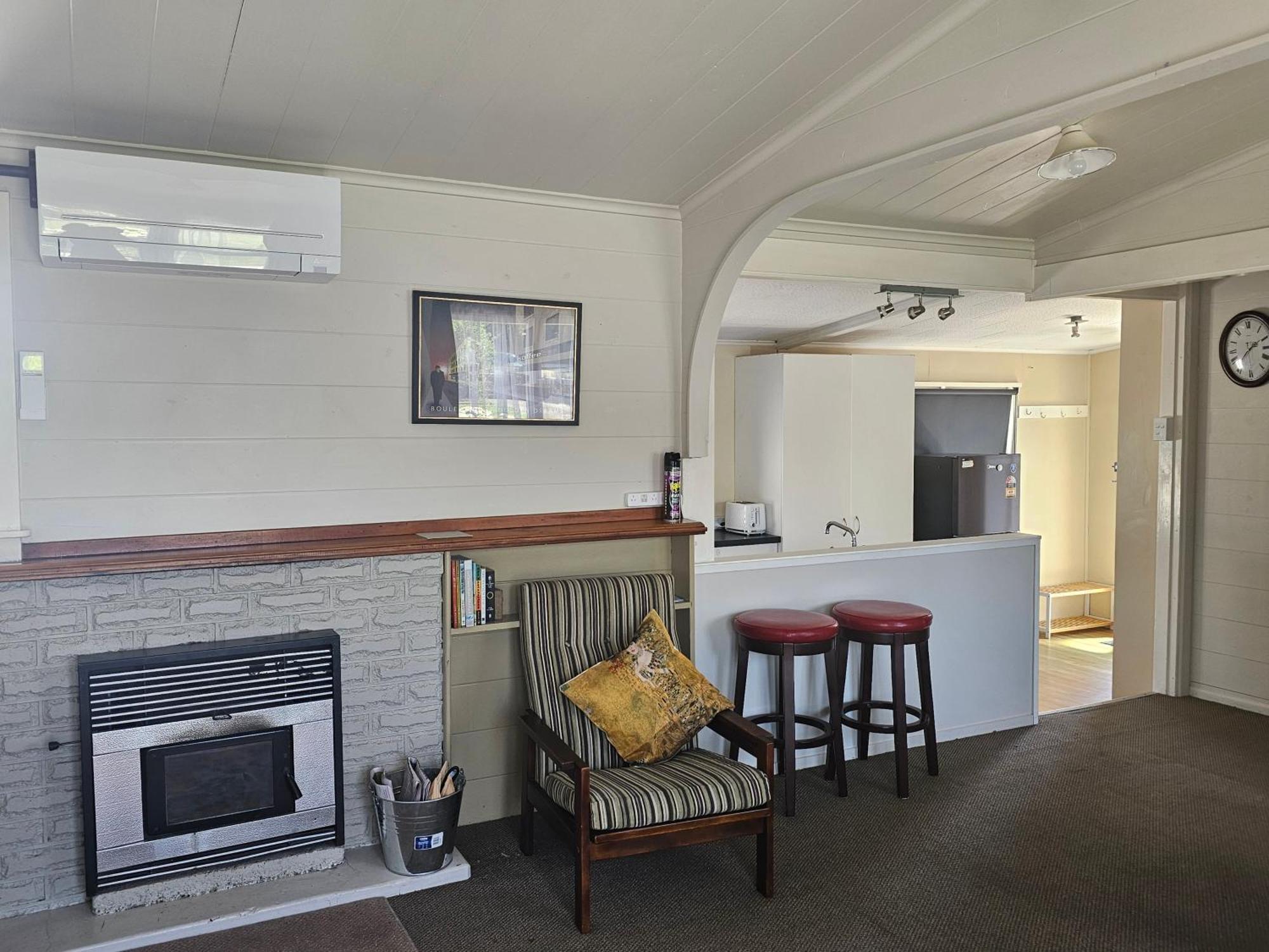 Cosy Lockwood In Town Vila Taupo Exterior foto